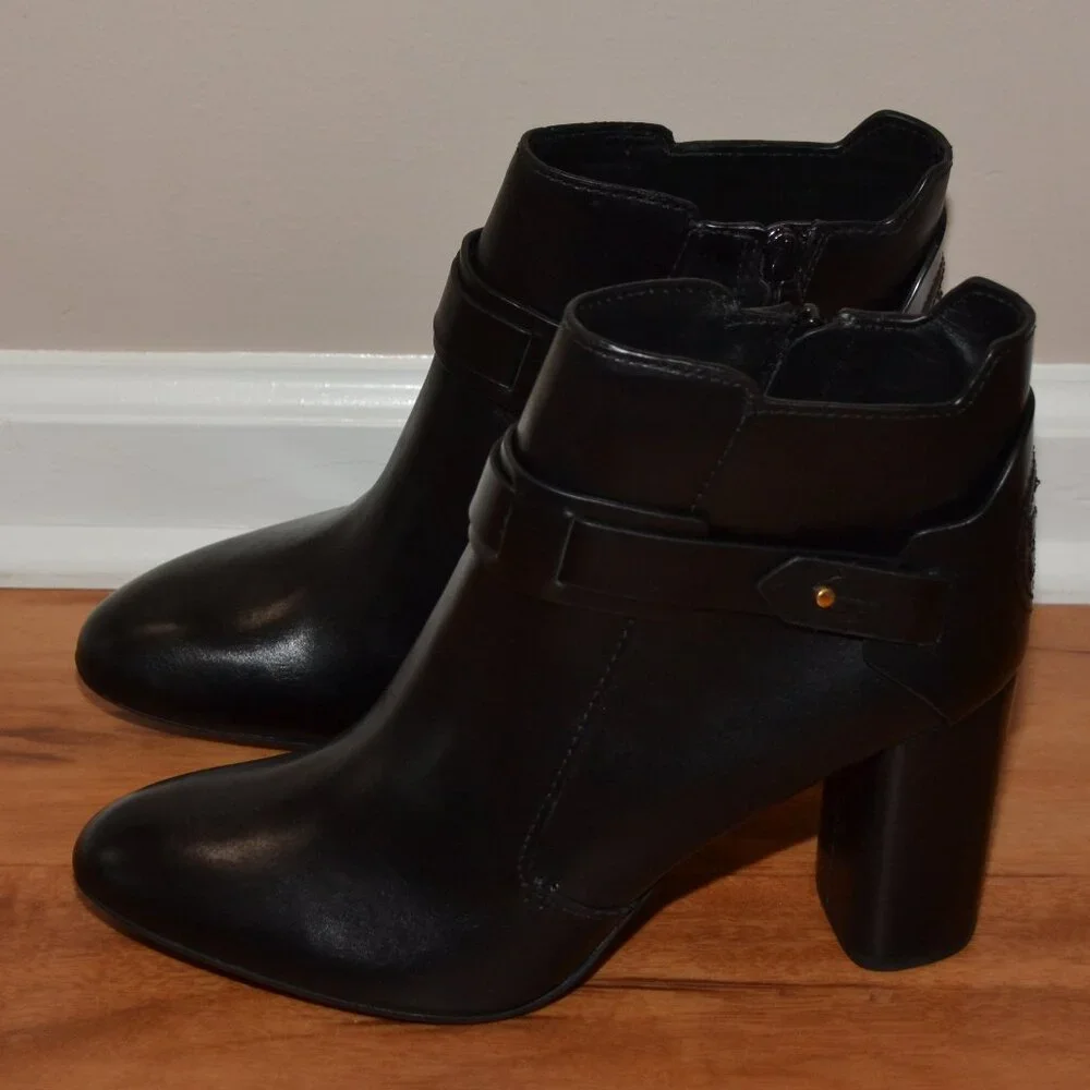 Tory Burch NEW Black Colton Leather Heeled Big Logo Side zip Bootie sz 10